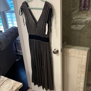 Elegant Black and Gold Women's Dress